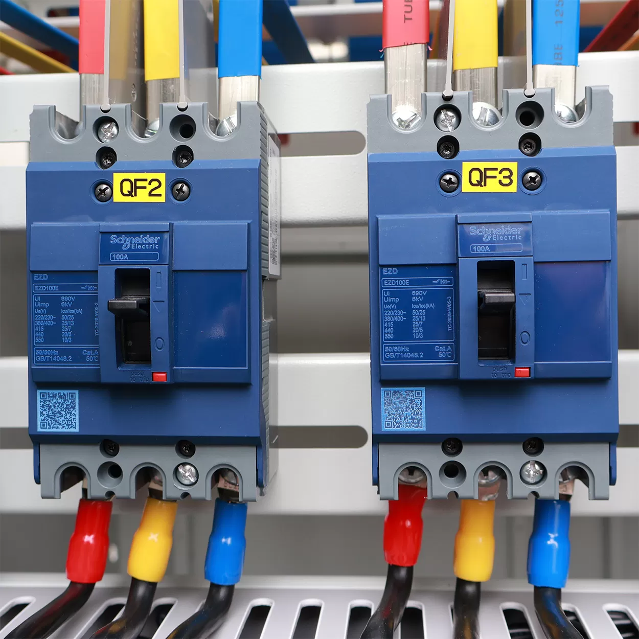 Capacitor Compensation Main Cabinet-4